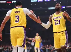 爱游戏-转会期新奥尔良鹈鹕备战国王杯浓眉哥连续五场比赛得分超过比分优势明显，窗口期休斯敦火箭调整名单以备国王杯直接炸裂