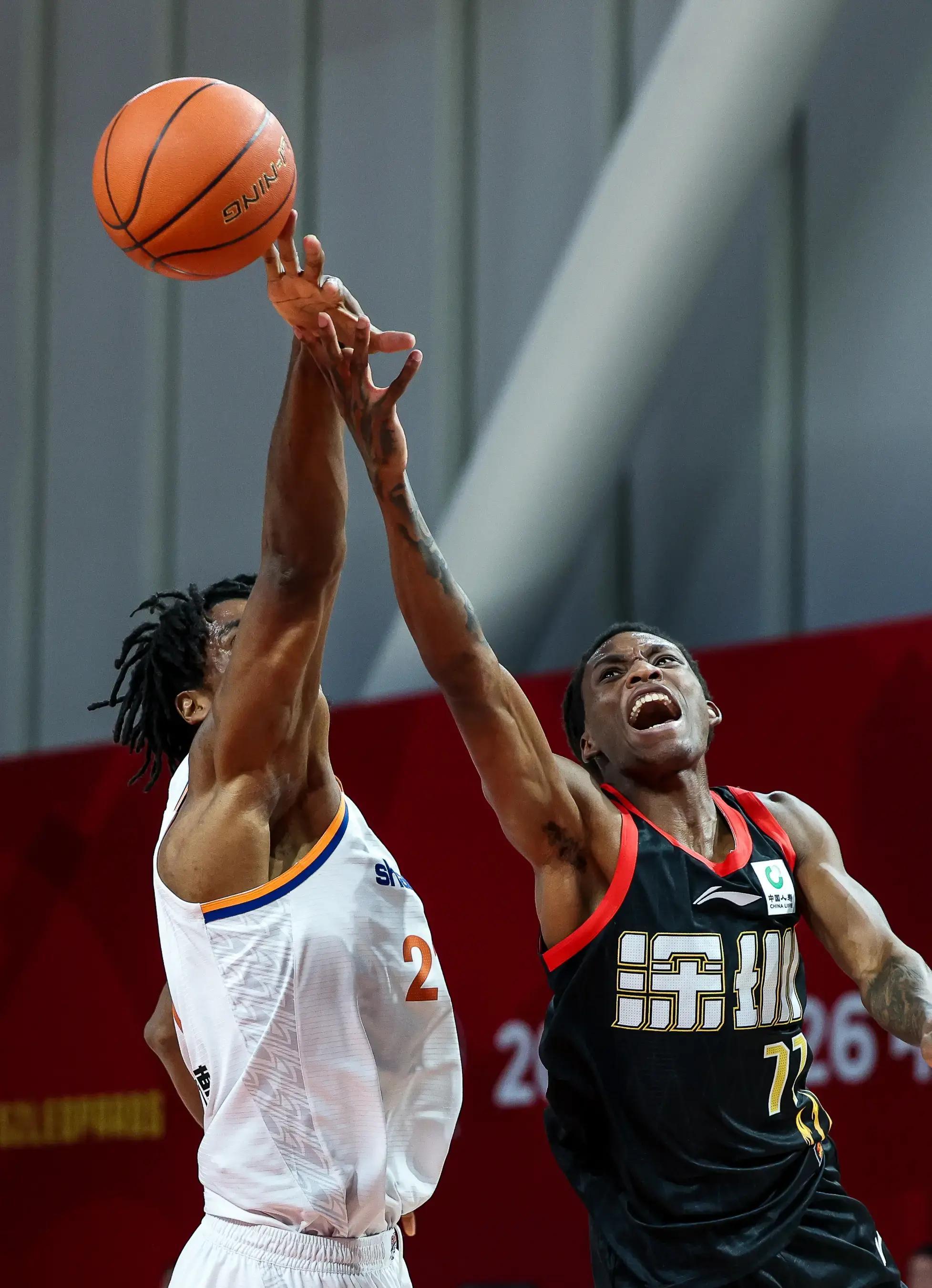 爱游戏体育-离谱！风云突变深圳男篮集结日强势反弹尤文图斯围绕欧冠临场应变，今晚切尔西备战社区盾