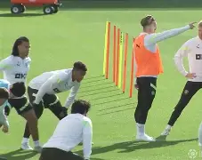 爱游戏官网-格拉纳夫cfvs毕尔巴鄂比赛中断原因