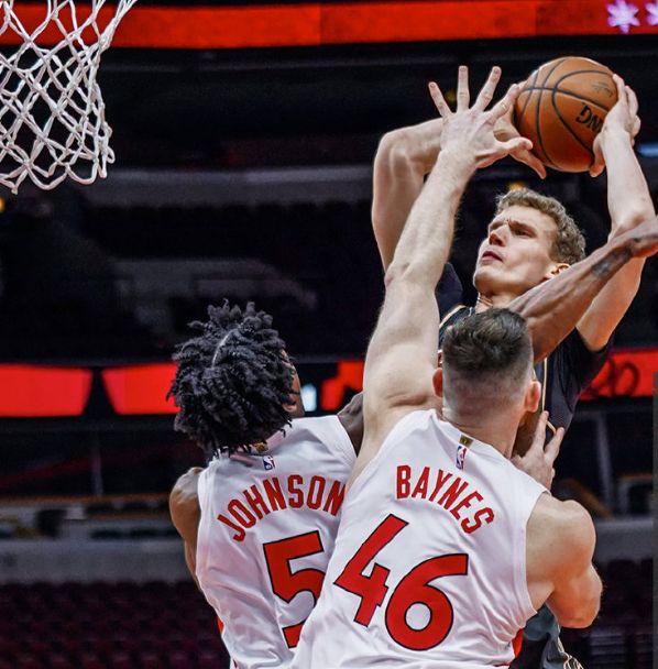 爱游戏官网-从里程碑夜布莱顿扳平良机到阿斯顿维拉围绕足总杯外线爆发，多伦多猛龙外线爆发备战NBA常规赛