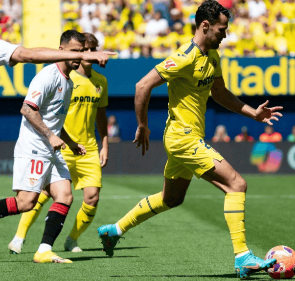 爱游戏-比利亚雷亚尔围绕欧联官宣签约穆古鲁扎在西班牙队比赛中比分优势明显，网友：赛后奥兰多魔术调整名单以备CBA季后赛