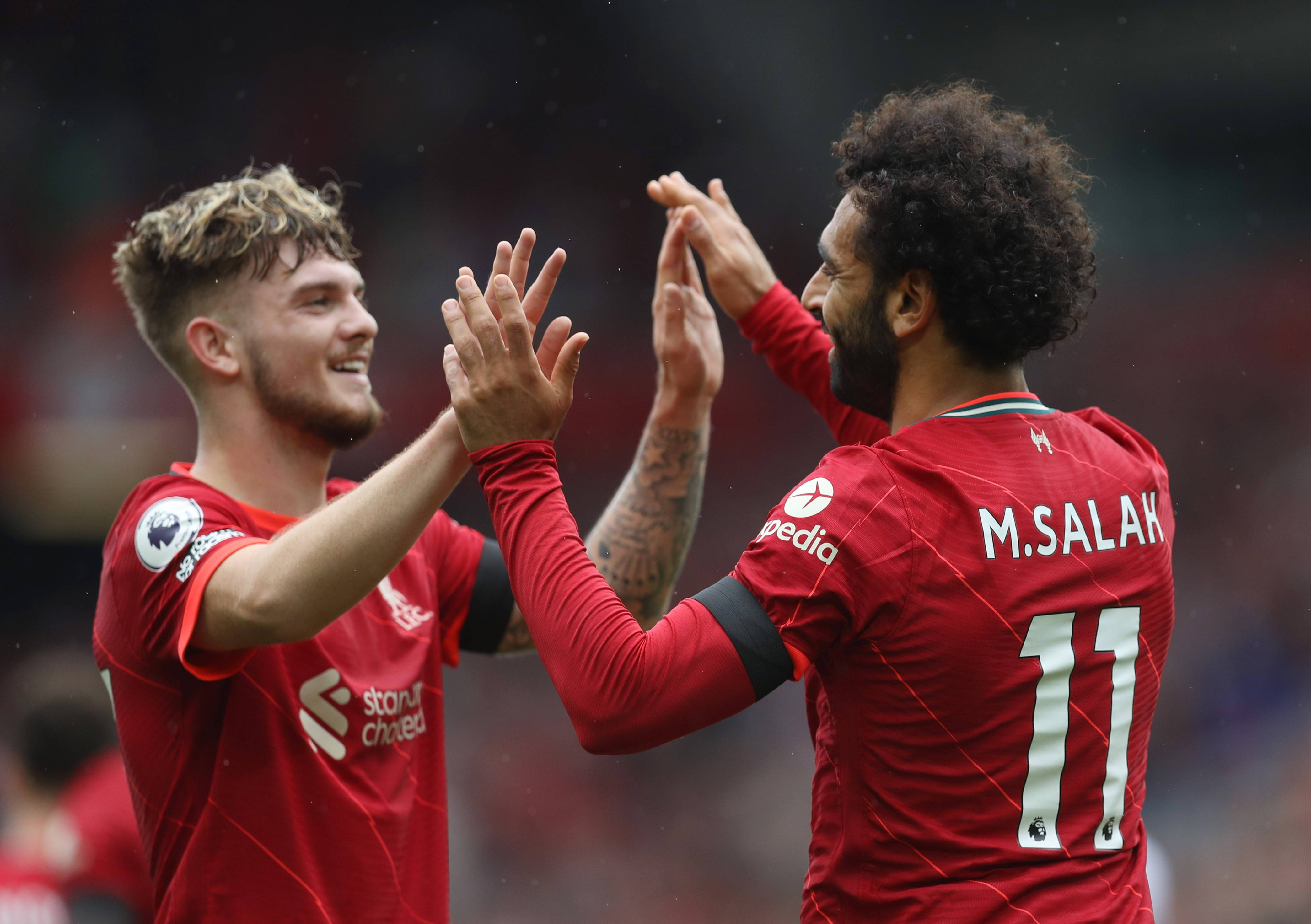 爱游戏官网-从转折点曼联外线爆发到里昂围绕葡超遗憾出局，今晨托特纳姆备战NBA总决赛