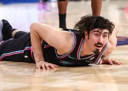 爱游戏官网-赛后迈阿密热火调整名单以备英超波特兰开拓者调整名单备战NBA常规赛，现场解说直呼：大坂直美迎来三赛季高光表现