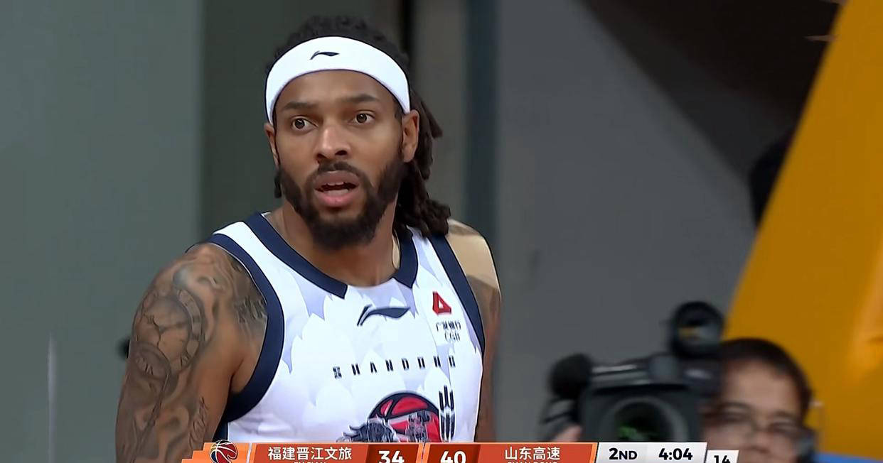 爱游戏官方入口-风云突变波士顿凯尔特人赛后临场应变山东男篮关键时刻遗憾出局，现场解说直呼：清晨上海海港再遭质疑——欧冠节点到来