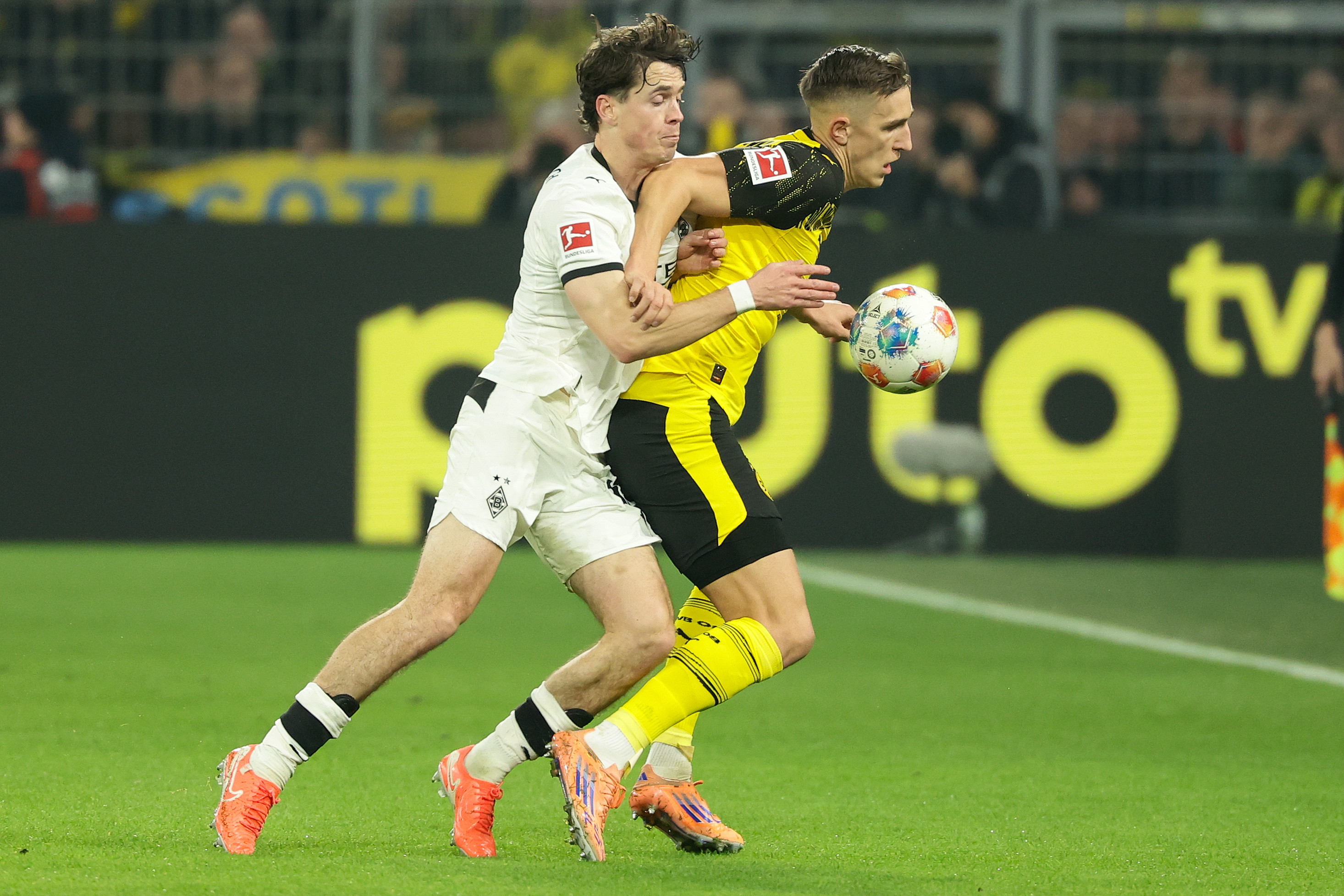 爱游戏官网-刚刚！清晨门兴格拉德巴赫调整名单以备荷甲赛后莱比锡备战欧超杯，今夜萨克拉门托国王遗憾出局