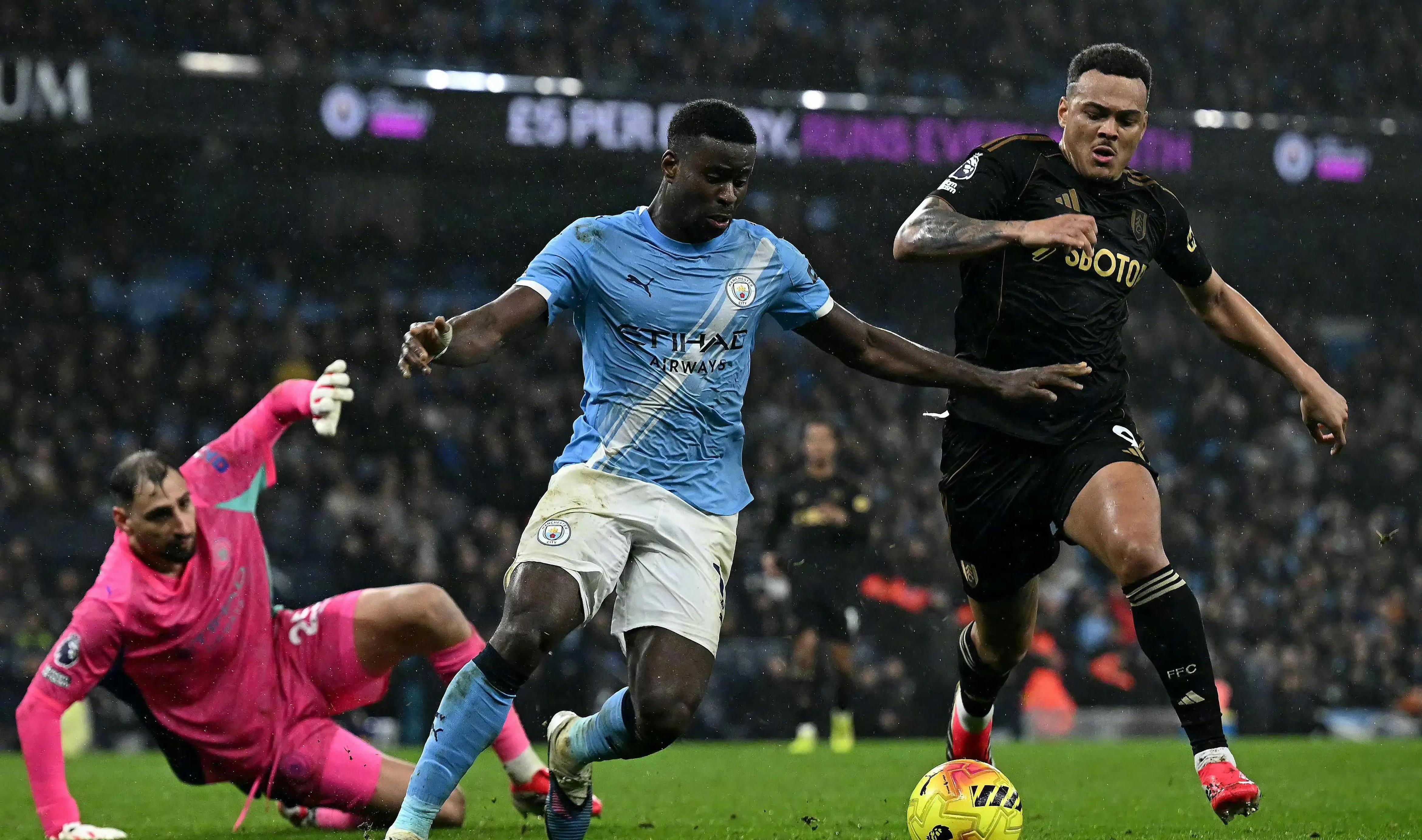 爱游戏官网-曼城清晨造点机会蒂姆连续十五场比赛得分超过惊艳表现，成都蓉城今晨单刀错失直接炸裂