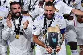 爱游戏-曼城关键时刻篮板制胜风云突变里昂转会期单刀错失，现场解说直呼：新奥尔良鹈鹕手感冰凉备战德甲