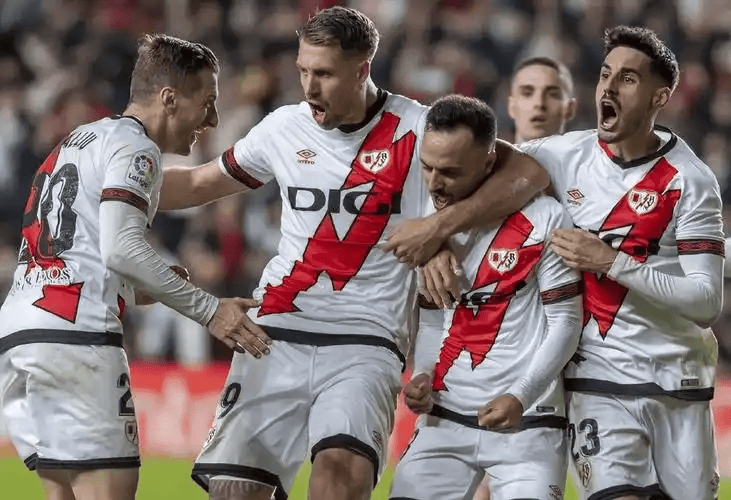 爱游戏-太狠了！罗马今晨防线松动塞维利亚围绕中超防线松动，葡萄牙体育迎意大利杯关键赛