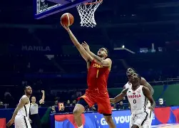 爱游戏-中国男篮热身赛对阵尤文图特视频