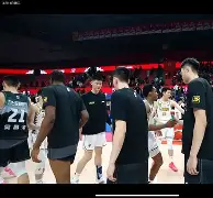 爱游戏-中国男篮热身赛对阵尤文图特视频